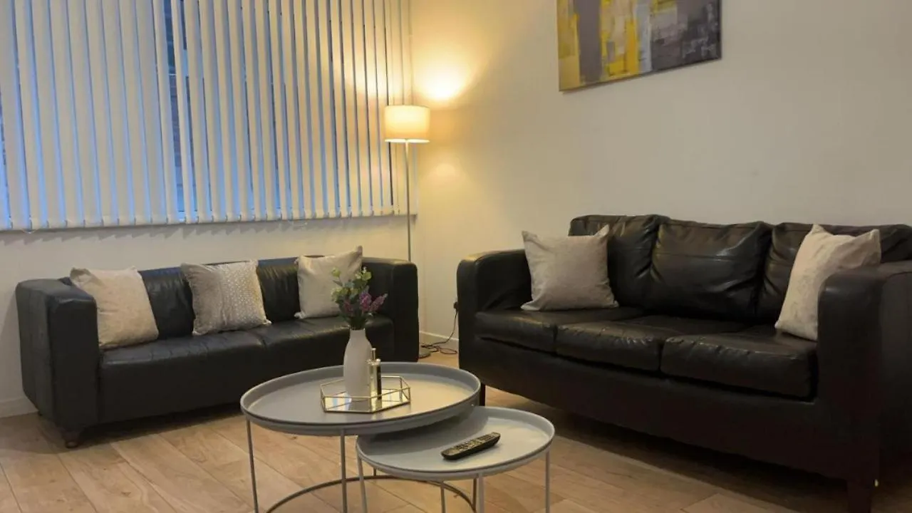Three Bed City Apartments Νιούκασλ Ηνωμένο Βασίλειο